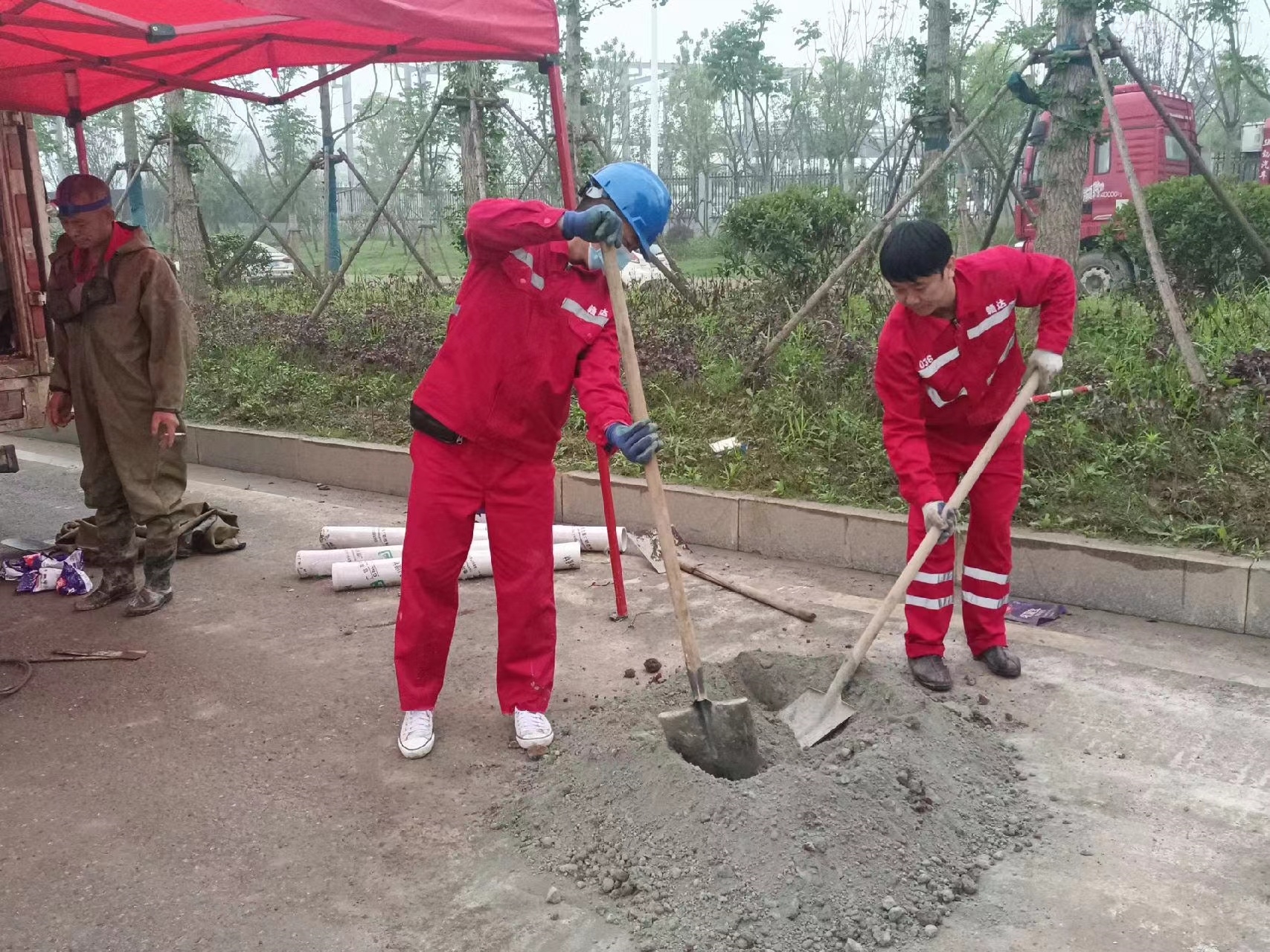 建水管道疏通哪家好】及时进行市政管道清淤